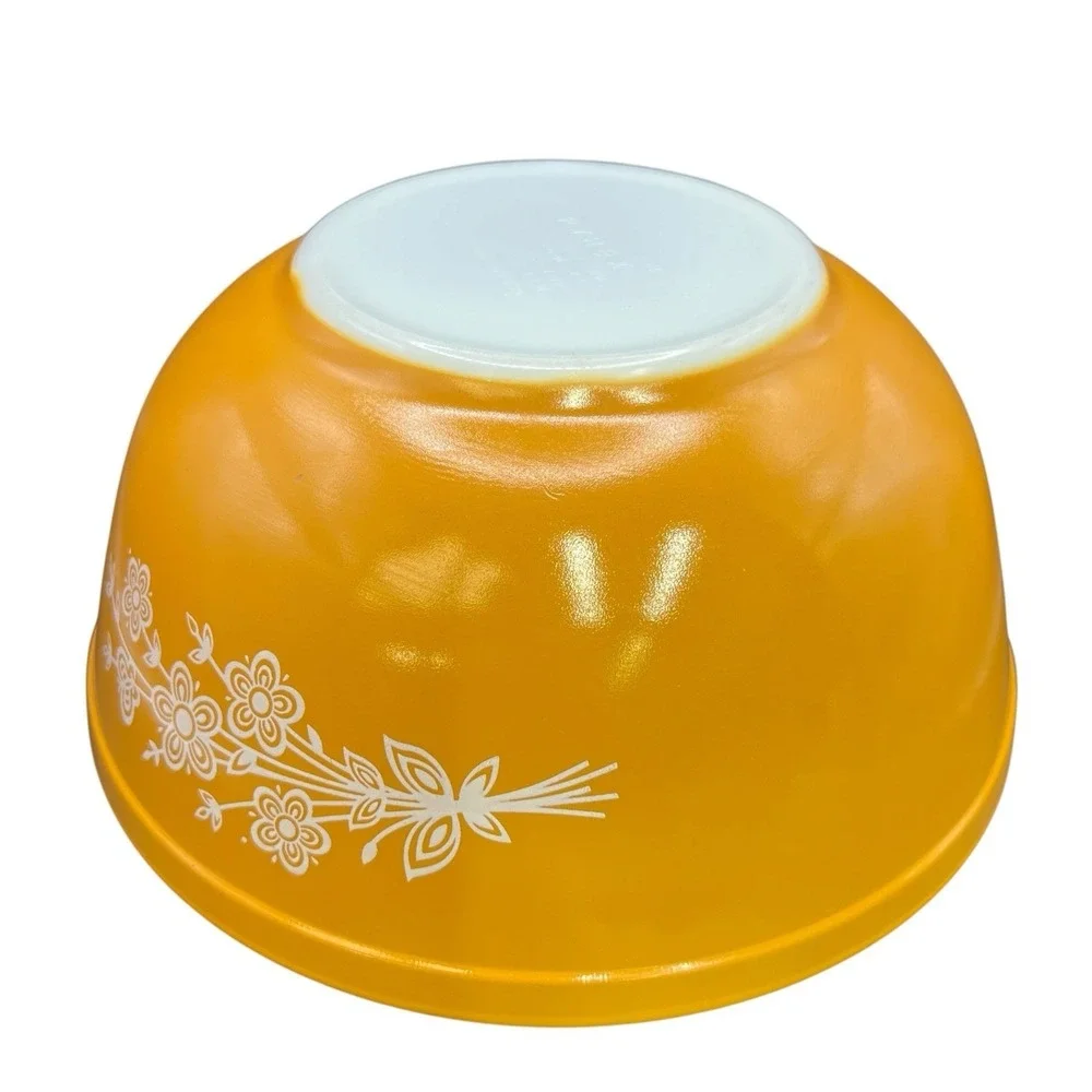 Vintage Pyrex 403 Butterfly Gold 2 2.5L Mixing Bowl White Floral Yellow USA